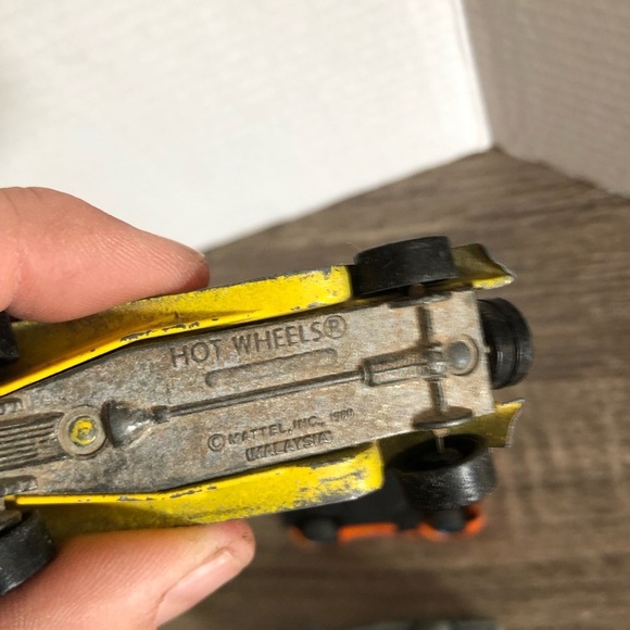 Vintage Assorted Colourful Toy Cars Bundle - Picture 14 of 16